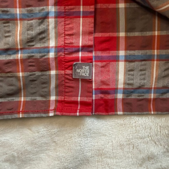 The North Face Mens Short Sleeve Plaid Button Down Shirt Red Brown CEY2 Size M - Picture 3 of 11